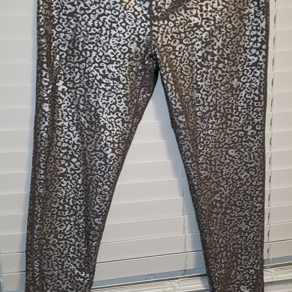 3x mono b leggings